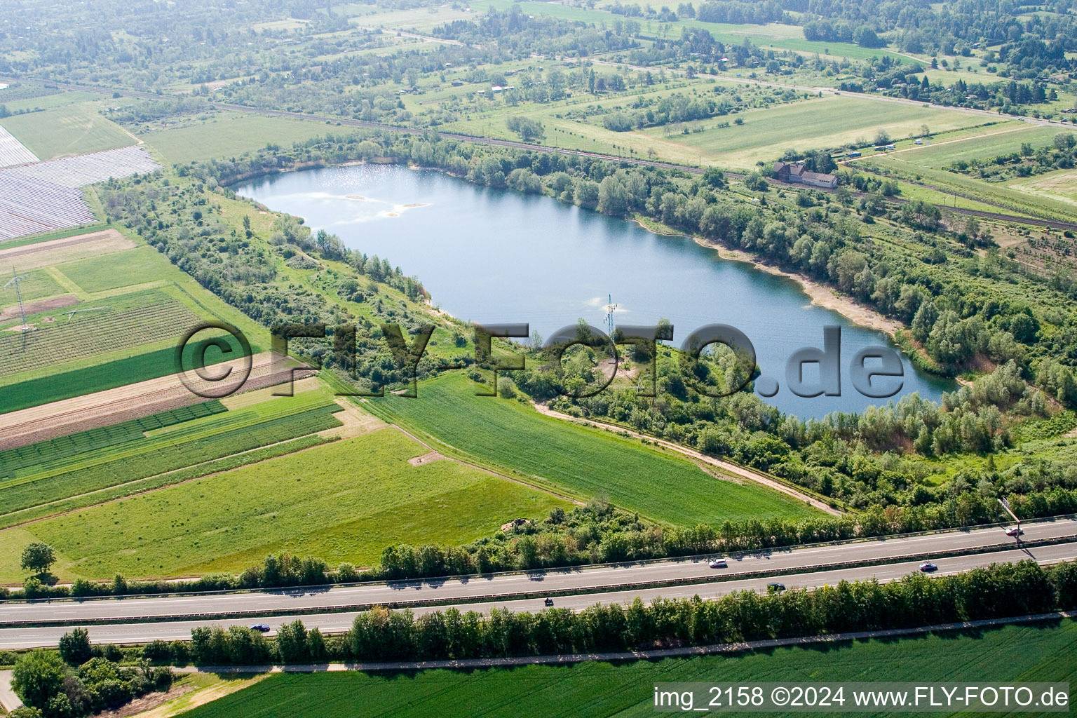 Haßloch dans le département Rhénanie-Palatinat, Allemagne du point de vue du drone