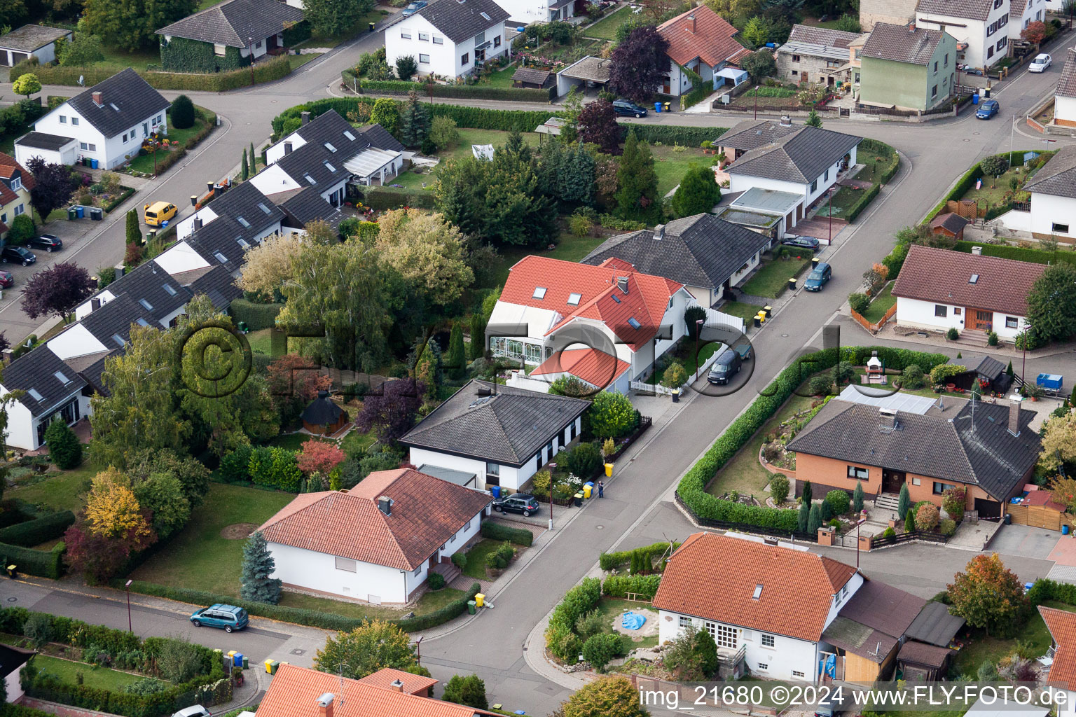 Vue d'oiseau de Eppelsheim dans le département Rhénanie-Palatinat, Allemagne