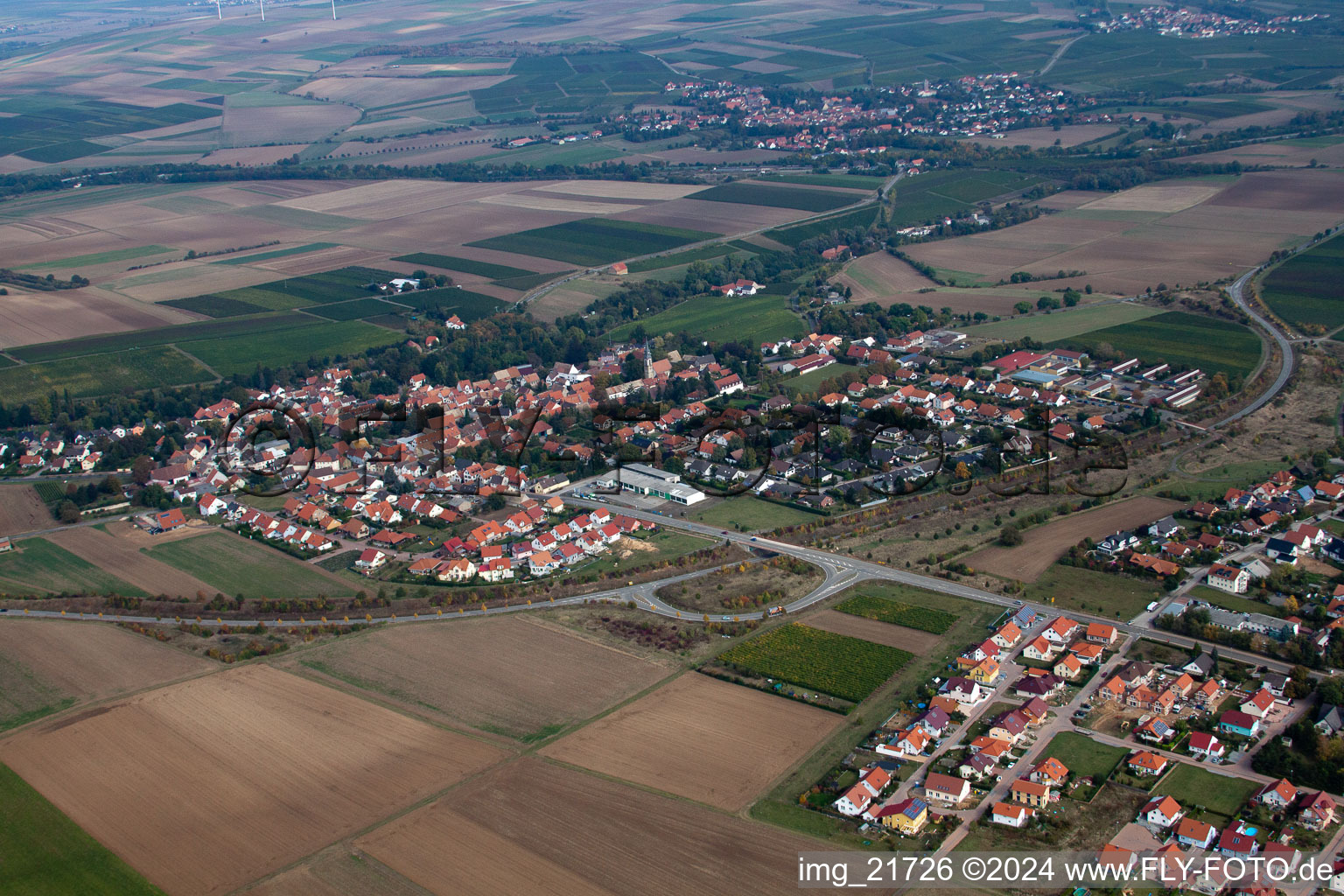 Vue aérienne de Ober-Flörsheim dans le département Rhénanie-Palatinat, Allemagne