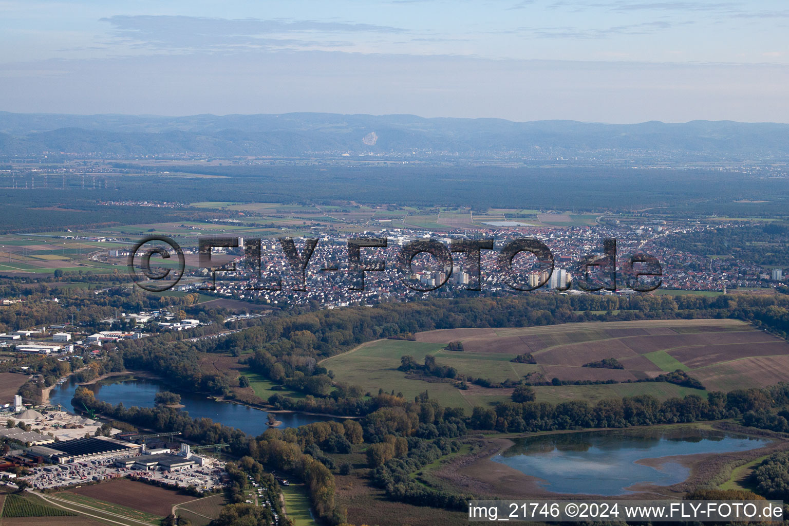 Lampertheim dans le département Hesse, Allemagne vue du ciel