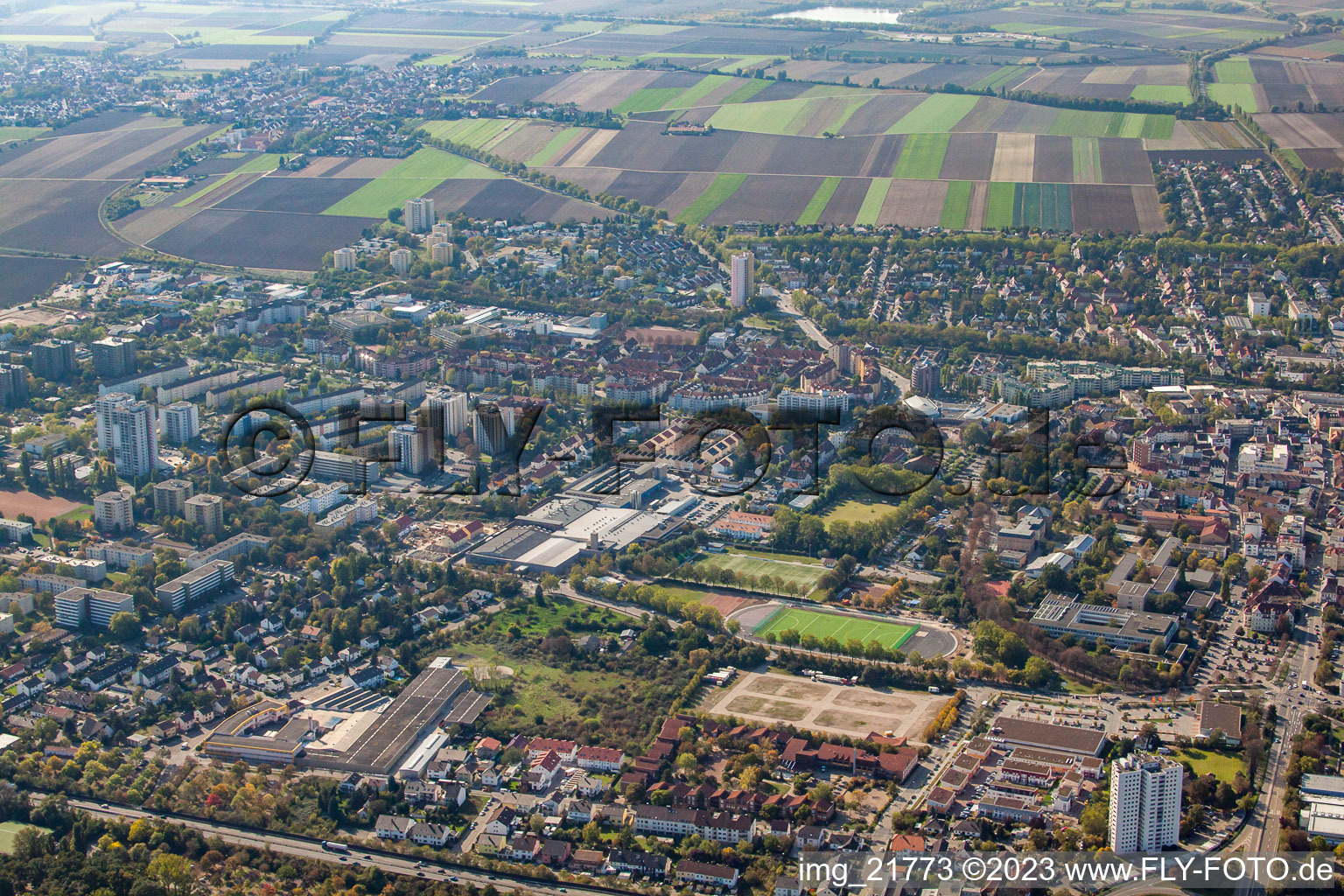Frankenthal dans le département Rhénanie-Palatinat, Allemagne vue du ciel