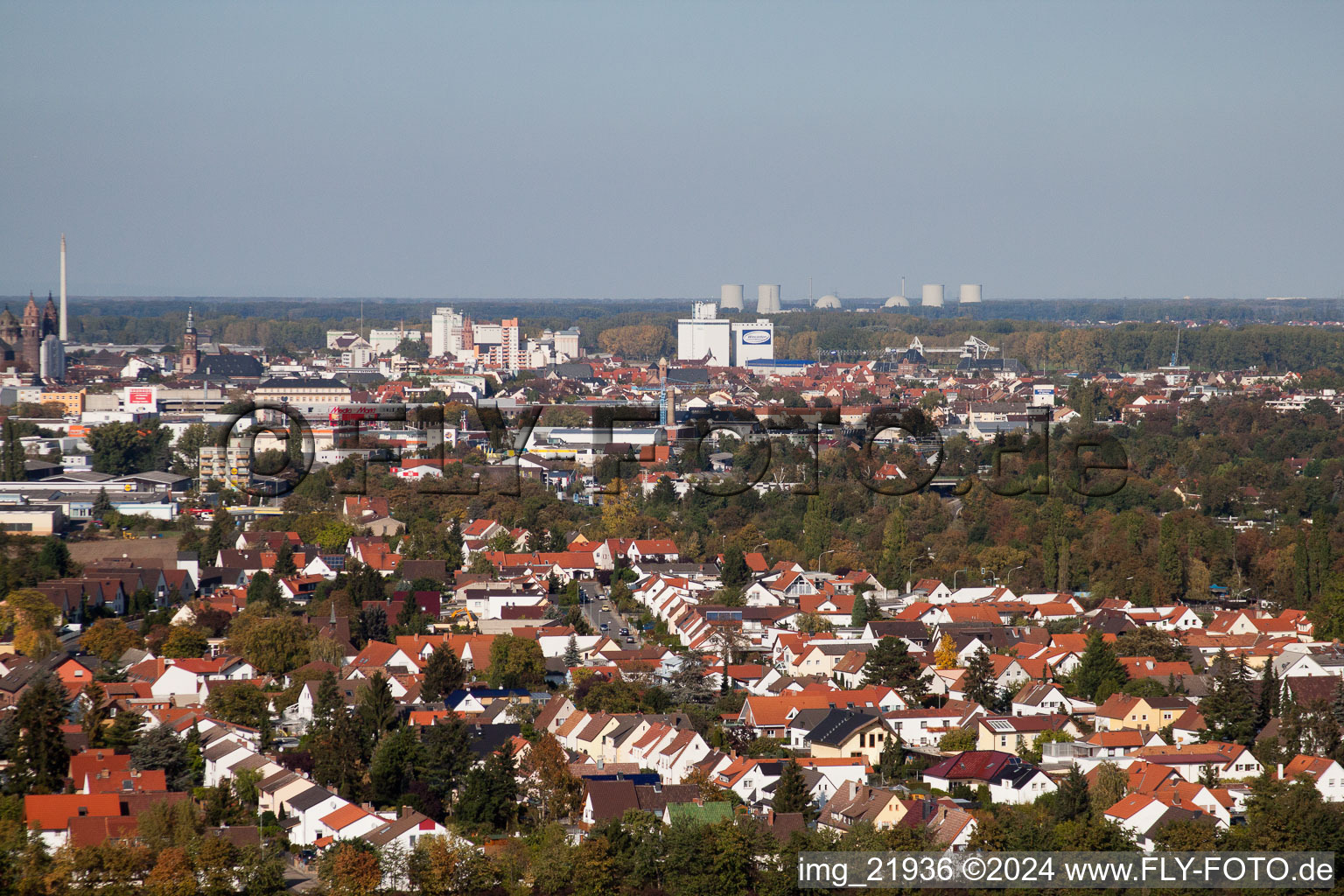 Vue aérienne de Du sud à Worms dans le département Rhénanie-Palatinat, Allemagne