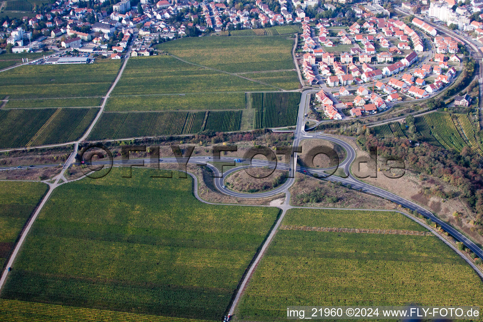 Vue aérienne de Sortie B271 à Bad Dürkheim dans le département Rhénanie-Palatinat, Allemagne