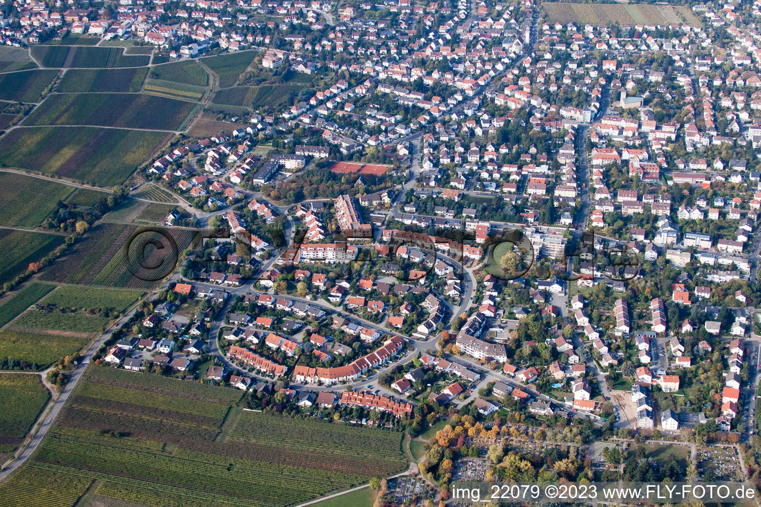 Vue aérienne de Bague Mâcon à Neustadt an der Weinstraße dans le département Rhénanie-Palatinat, Allemagne