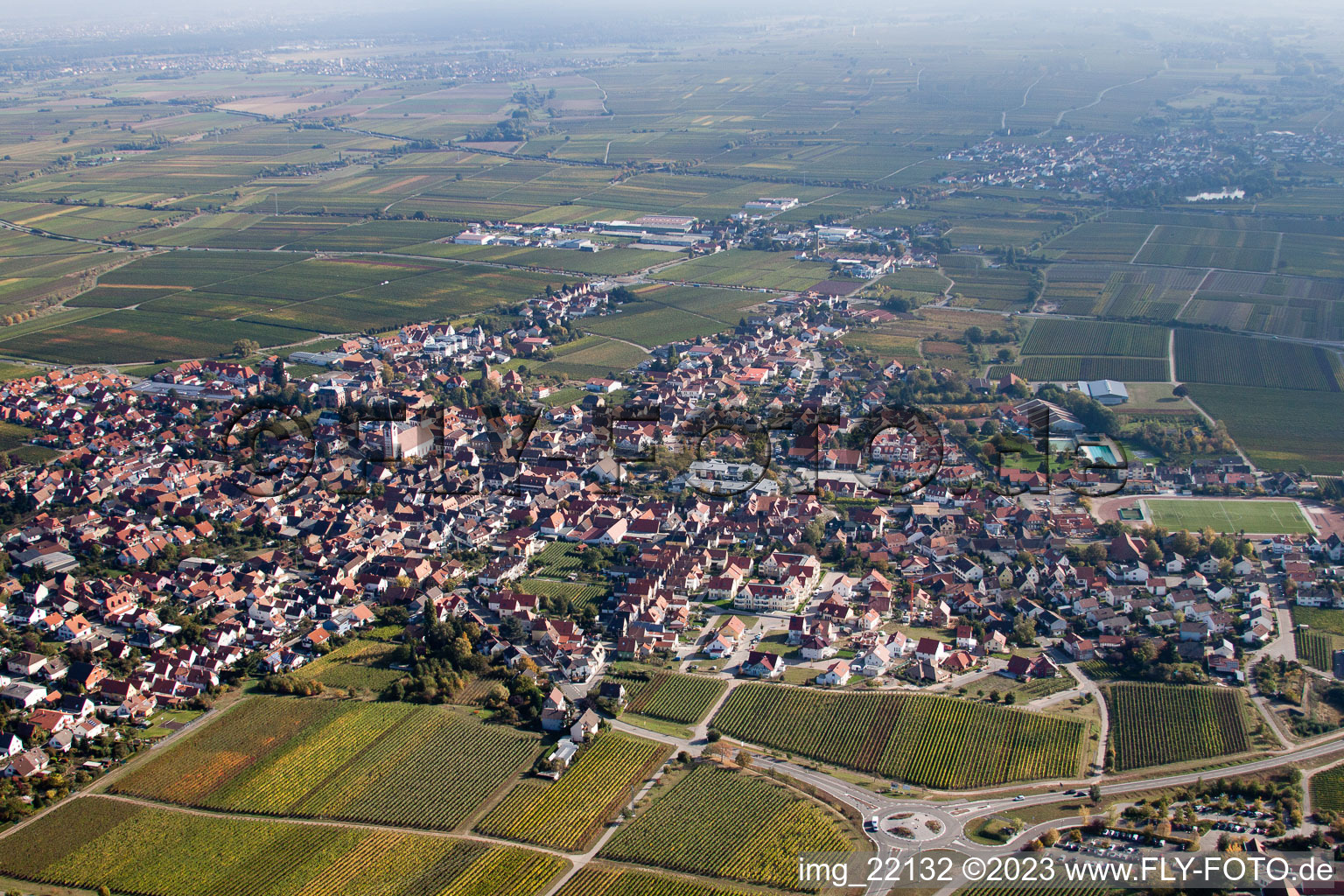 Maikammer dans le département Rhénanie-Palatinat, Allemagne d'un drone
