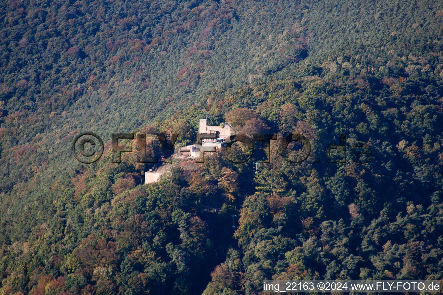 Image drone de Rhodt unter Rietburg dans le département Rhénanie-Palatinat, Allemagne