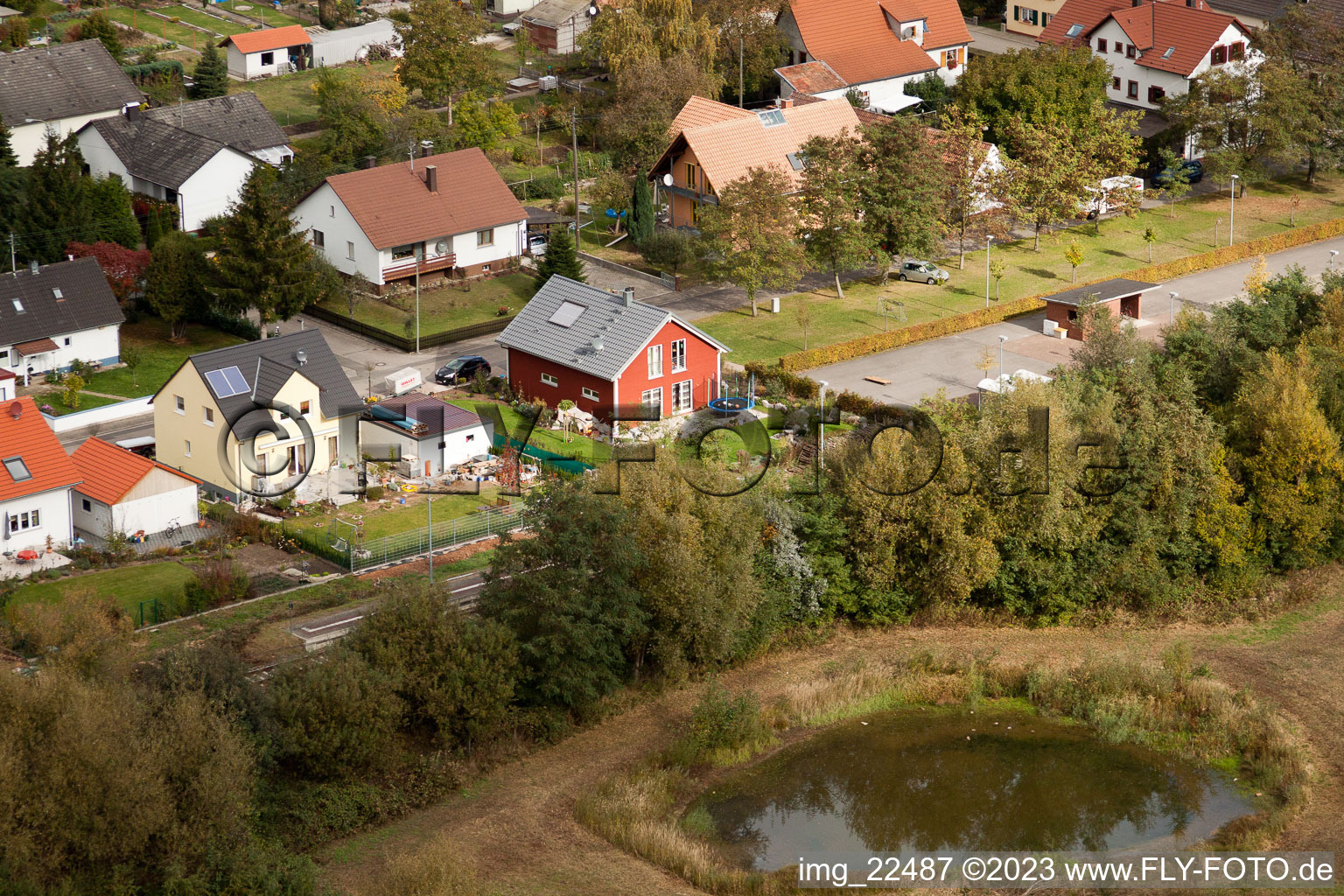 Kapsweyer dans le département Rhénanie-Palatinat, Allemagne depuis l'avion