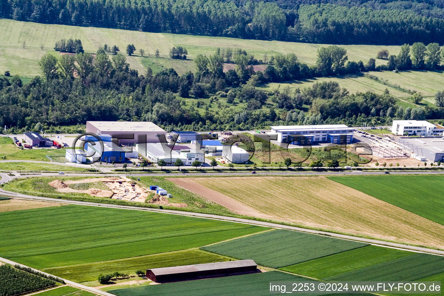 Vue oblique de Zone commerciale Ouest à le quartier Herxheim in Herxheim bei Landau dans le département Rhénanie-Palatinat, Allemagne