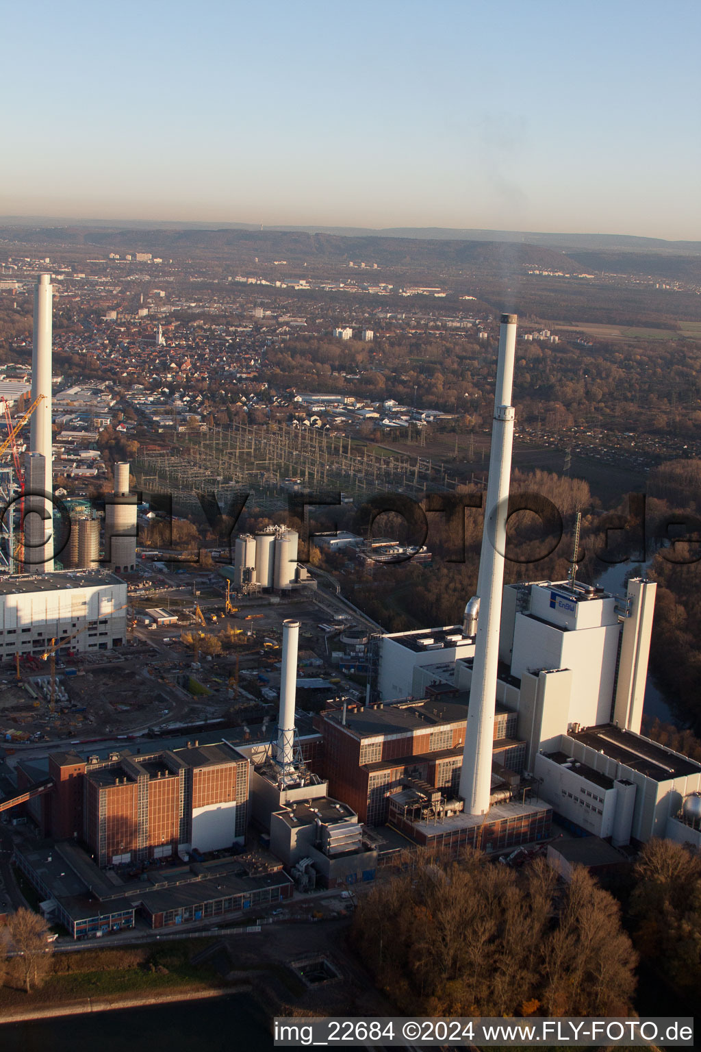 Photographie aérienne de Centrale électrique EnBW à le quartier Rheinhafen in Karlsruhe dans le département Bade-Wurtemberg, Allemagne