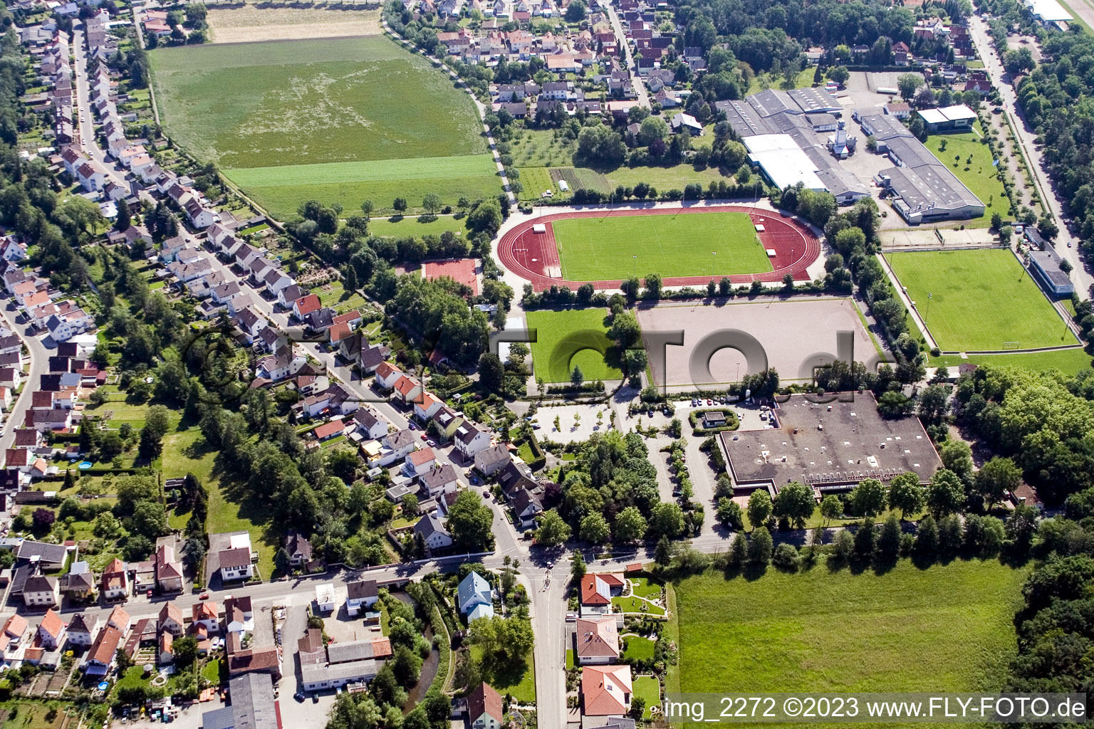 Vue aérienne de Installation sportive centrale à le quartier Herxheim in Herxheim bei Landau dans le département Rhénanie-Palatinat, Allemagne