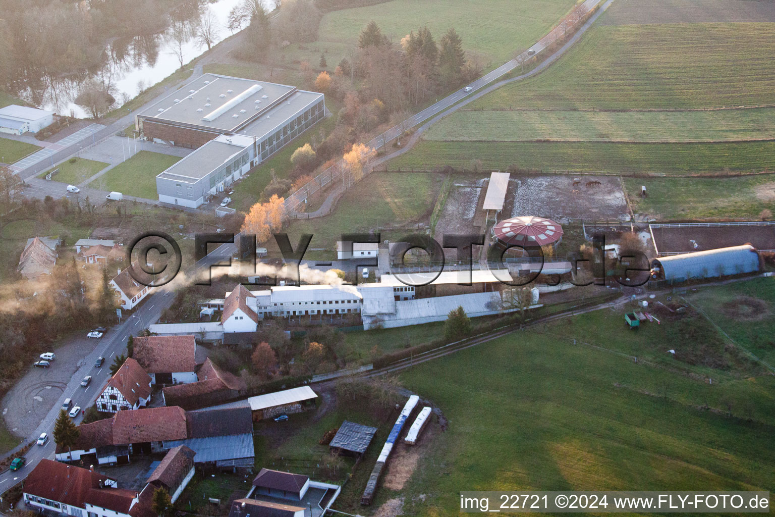 Quartier Neulauterburg in Berg dans le département Rhénanie-Palatinat, Allemagne vue du ciel