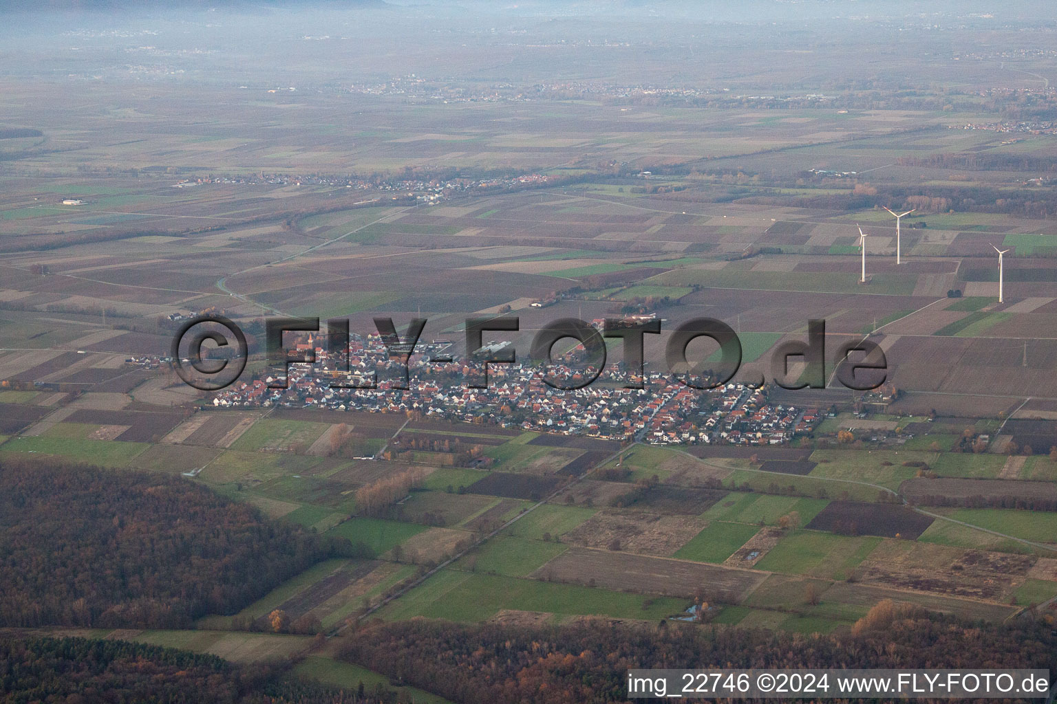 Minfeld dans le département Rhénanie-Palatinat, Allemagne vue du ciel