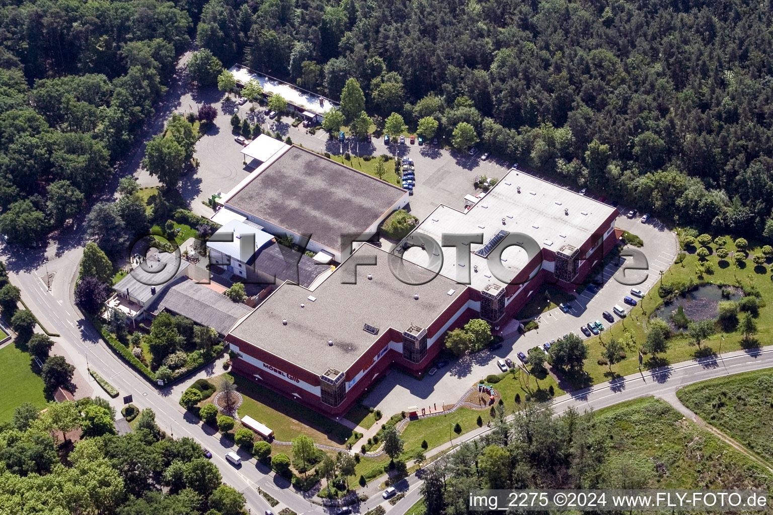 Photographie aérienne de Meubles GILB à le quartier Herxheim in Herxheim bei Landau/Pfalz dans le département Rhénanie-Palatinat, Allemagne
