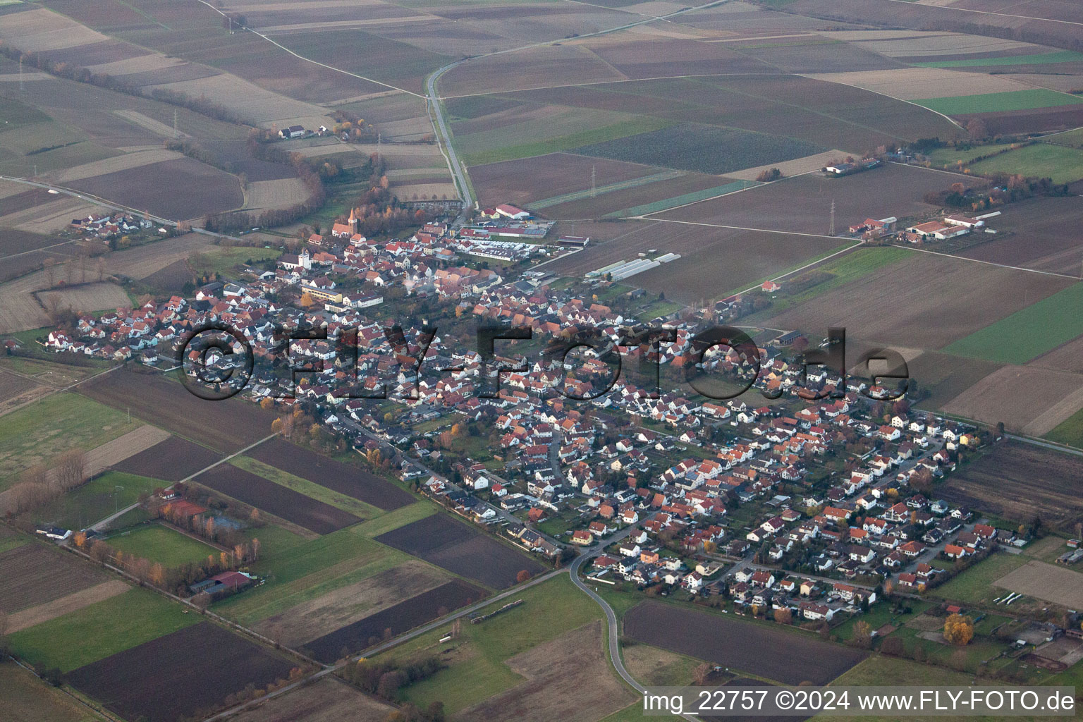 Image drone de Minfeld dans le département Rhénanie-Palatinat, Allemagne