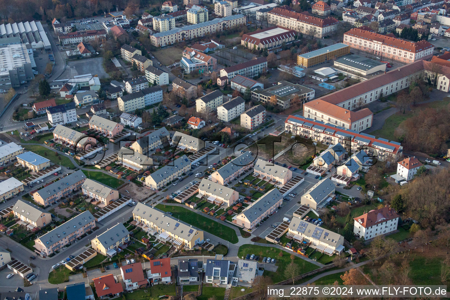 Vue aérienne de Julius-Wertheimer-Straße à Rastatt dans le département Bade-Wurtemberg, Allemagne