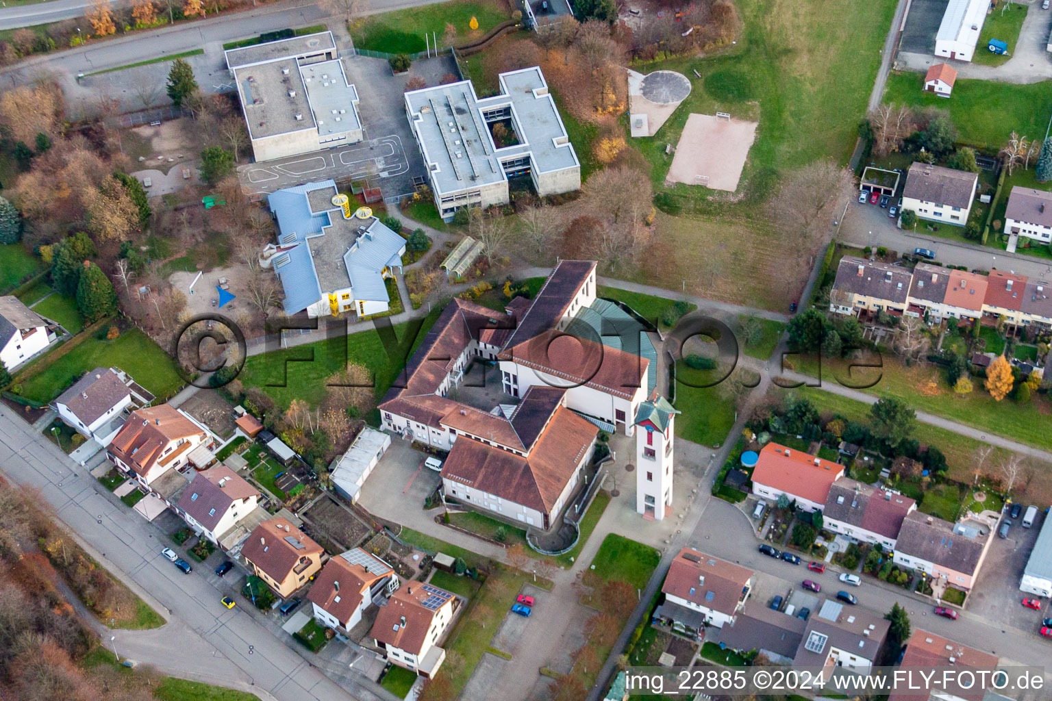 Vue aérienne de Centre communautaire du Sacré-Cœur à Rastatt dans le département Bade-Wurtemberg, Allemagne