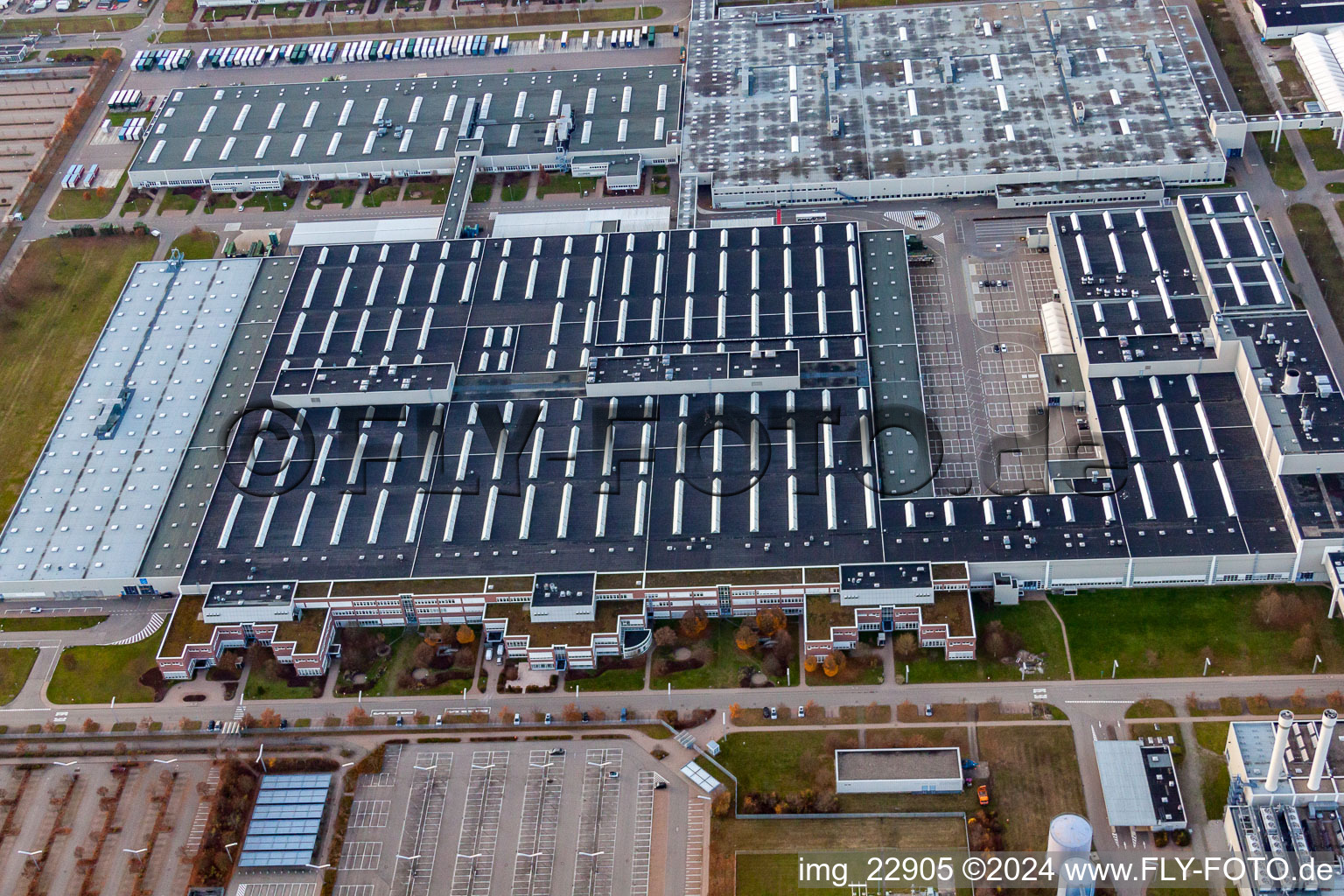 Photographie aérienne de Daimler AG à Rastatt dans le département Bade-Wurtemberg, Allemagne