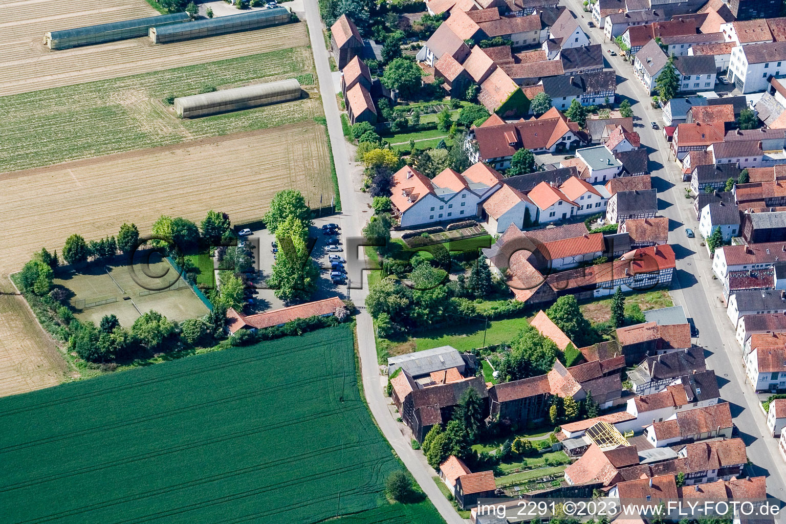 Vue aérienne de Hôtel zur Krone à le quartier Hayna in Herxheim bei Landau dans le département Rhénanie-Palatinat, Allemagne