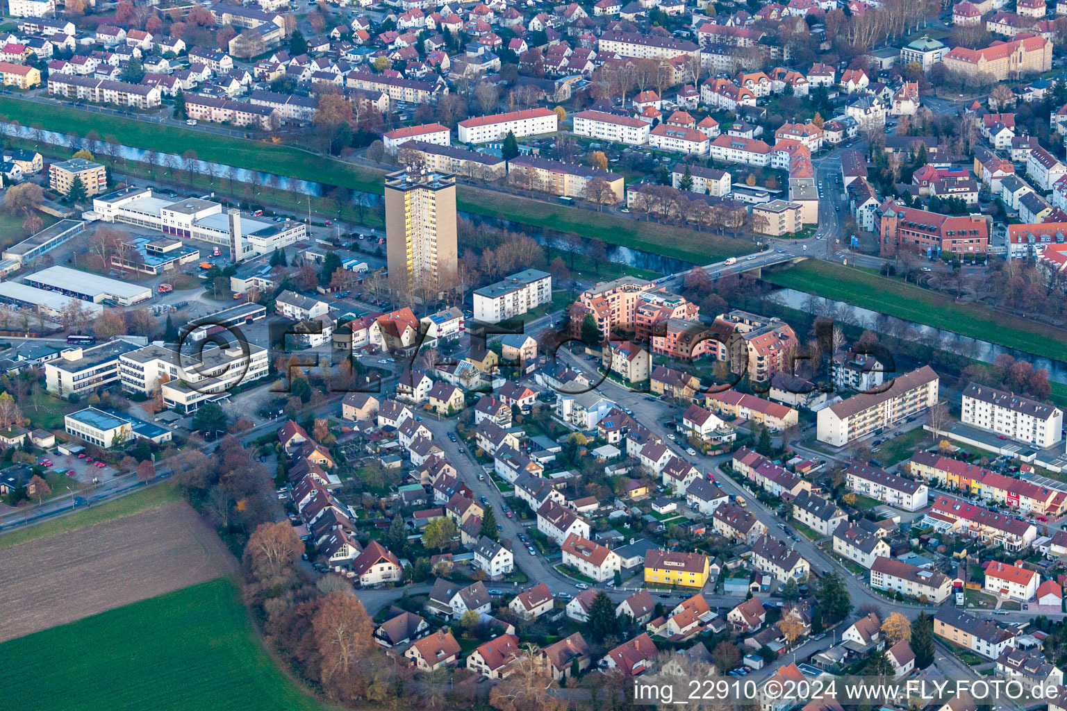 Vue aérienne de Pont Hindenburg à Rastatt dans le département Bade-Wurtemberg, Allemagne