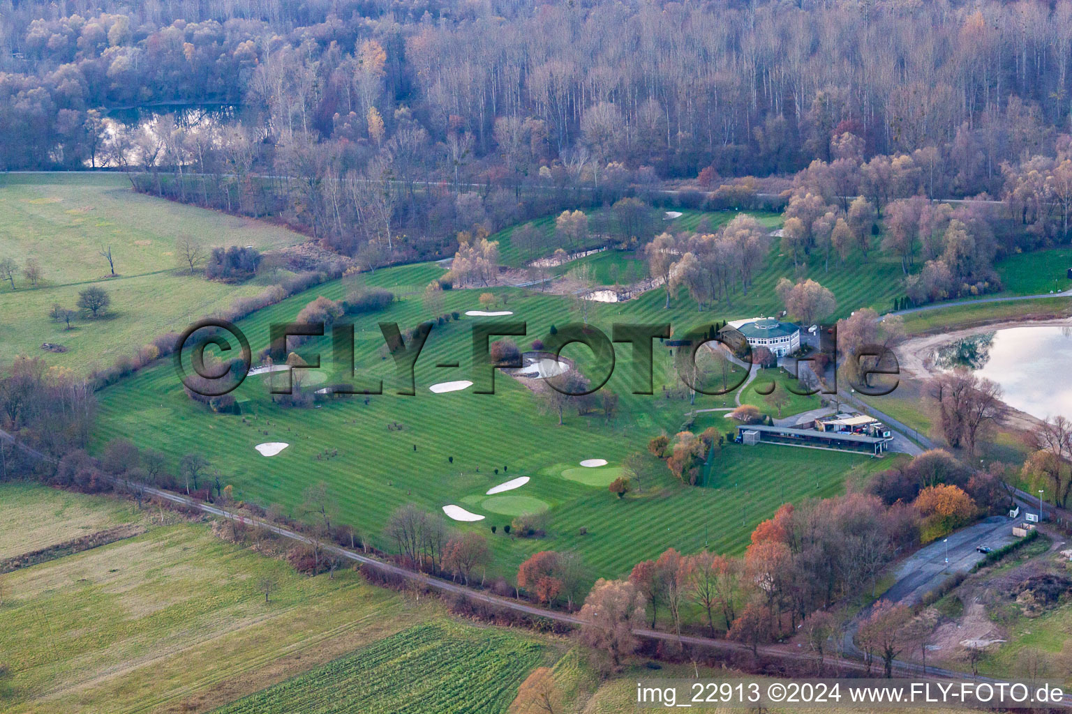 Vue aérienne de Club de golf Altrhein eV à le quartier Ottersdorf in Rastatt dans le département Bade-Wurtemberg, Allemagne