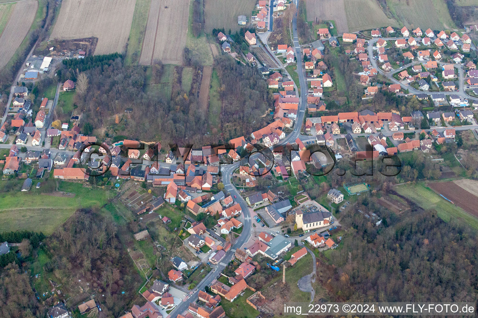 Image drone de Neewiller-près-Lauterbourg dans le département Bas Rhin, France