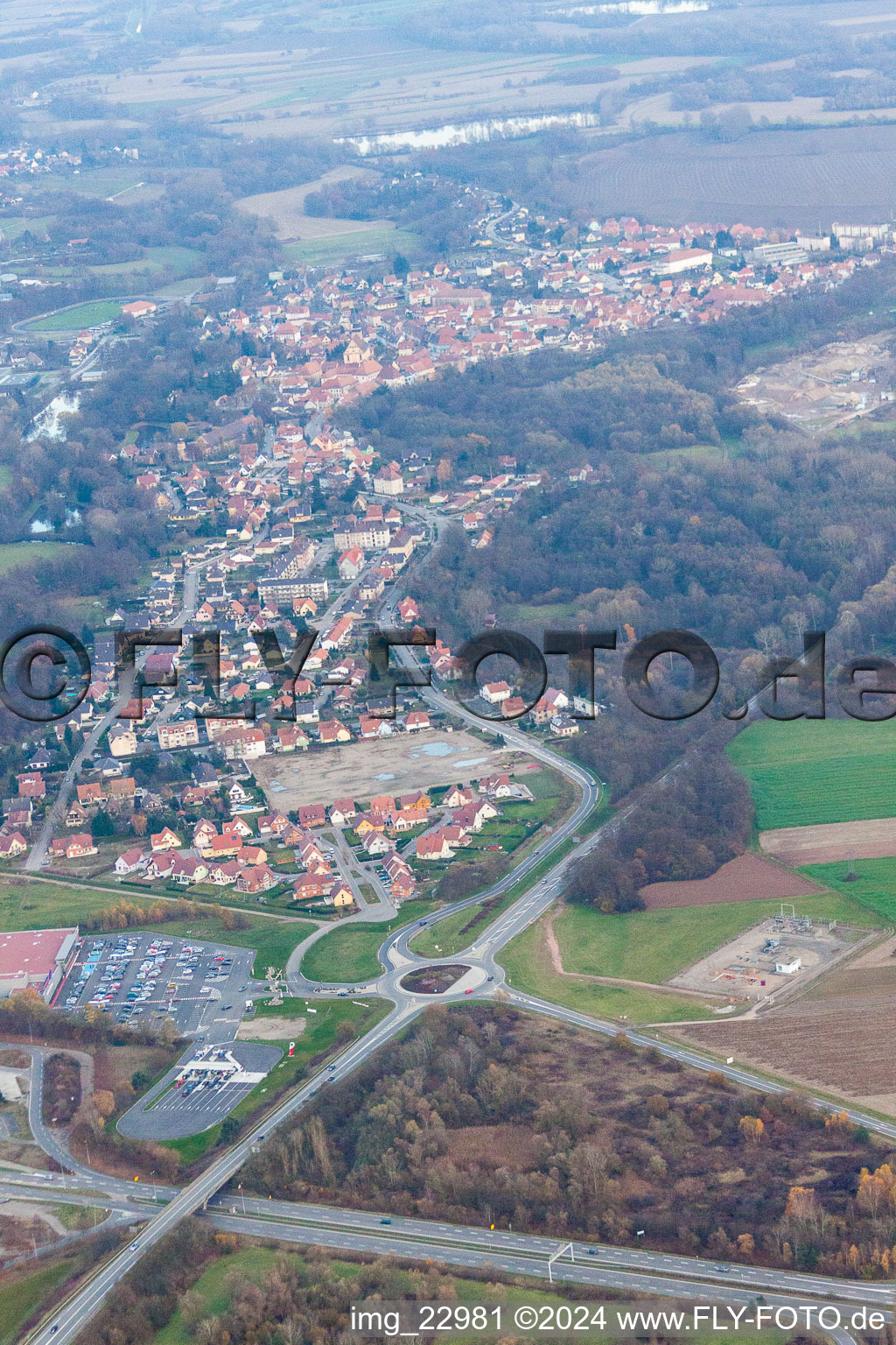 Lauterbourg dans le département Bas Rhin, France du point de vue du drone