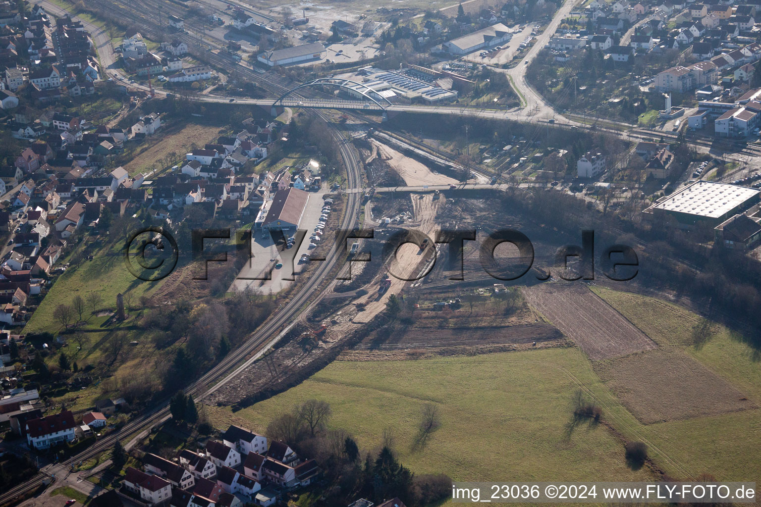 Vue aérienne de Chantier au passage à niveau d'Ottstr à Wörth am Rhein dans le département Rhénanie-Palatinat, Allemagne