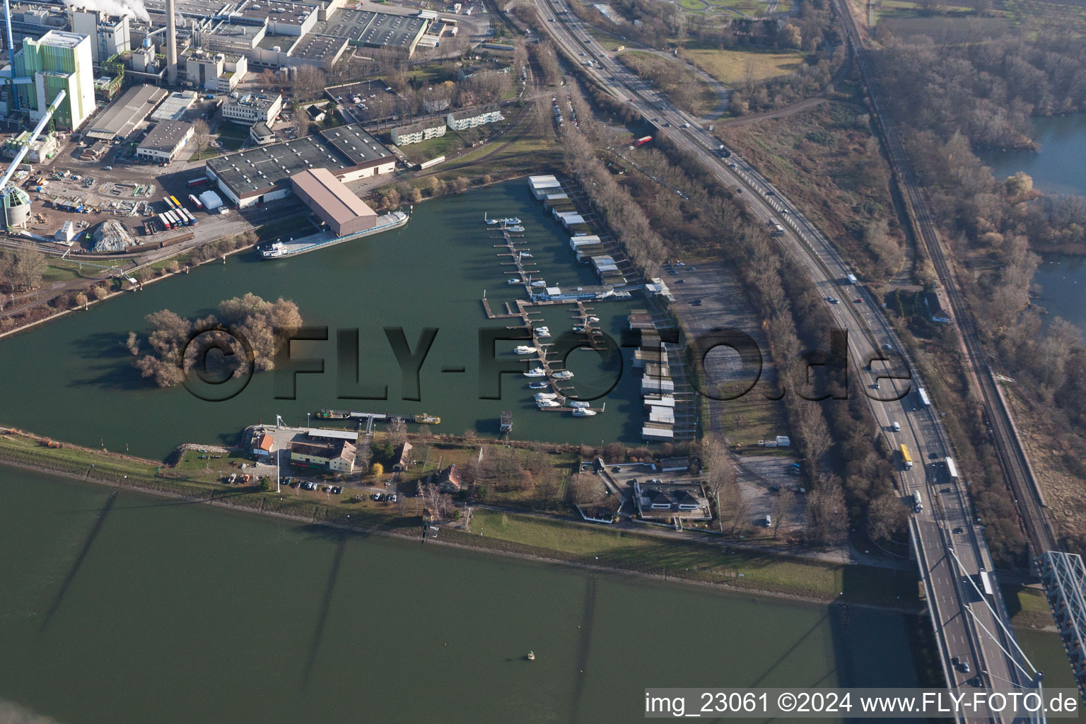 Vue aérienne de Marina à le quartier Knielingen in Karlsruhe dans le département Bade-Wurtemberg, Allemagne