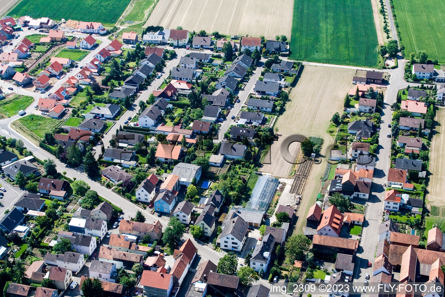 Anneau à le quartier Hayna in Herxheim bei Landau dans le département Rhénanie-Palatinat, Allemagne d'en haut