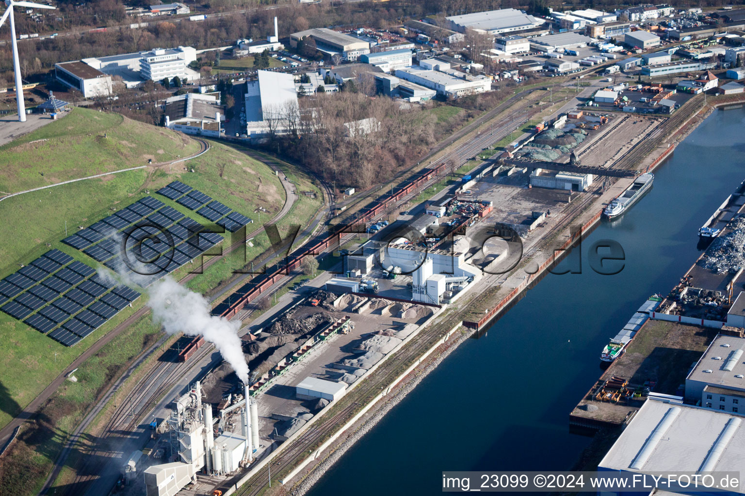 Quartier Rheinhafen in Karlsruhe dans le département Bade-Wurtemberg, Allemagne hors des airs