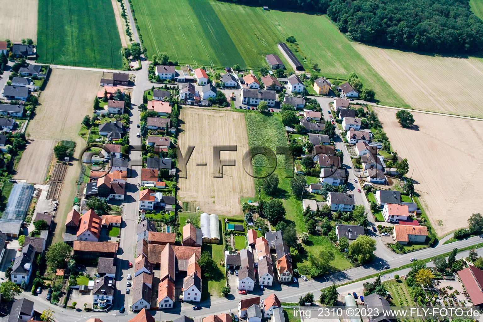 Anneau à le quartier Hayna in Herxheim bei Landau dans le département Rhénanie-Palatinat, Allemagne hors des airs