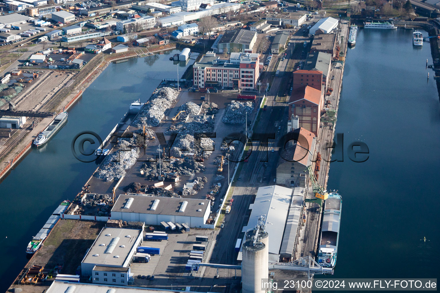 Quartier Rheinhafen in Karlsruhe dans le département Bade-Wurtemberg, Allemagne vue d'en haut