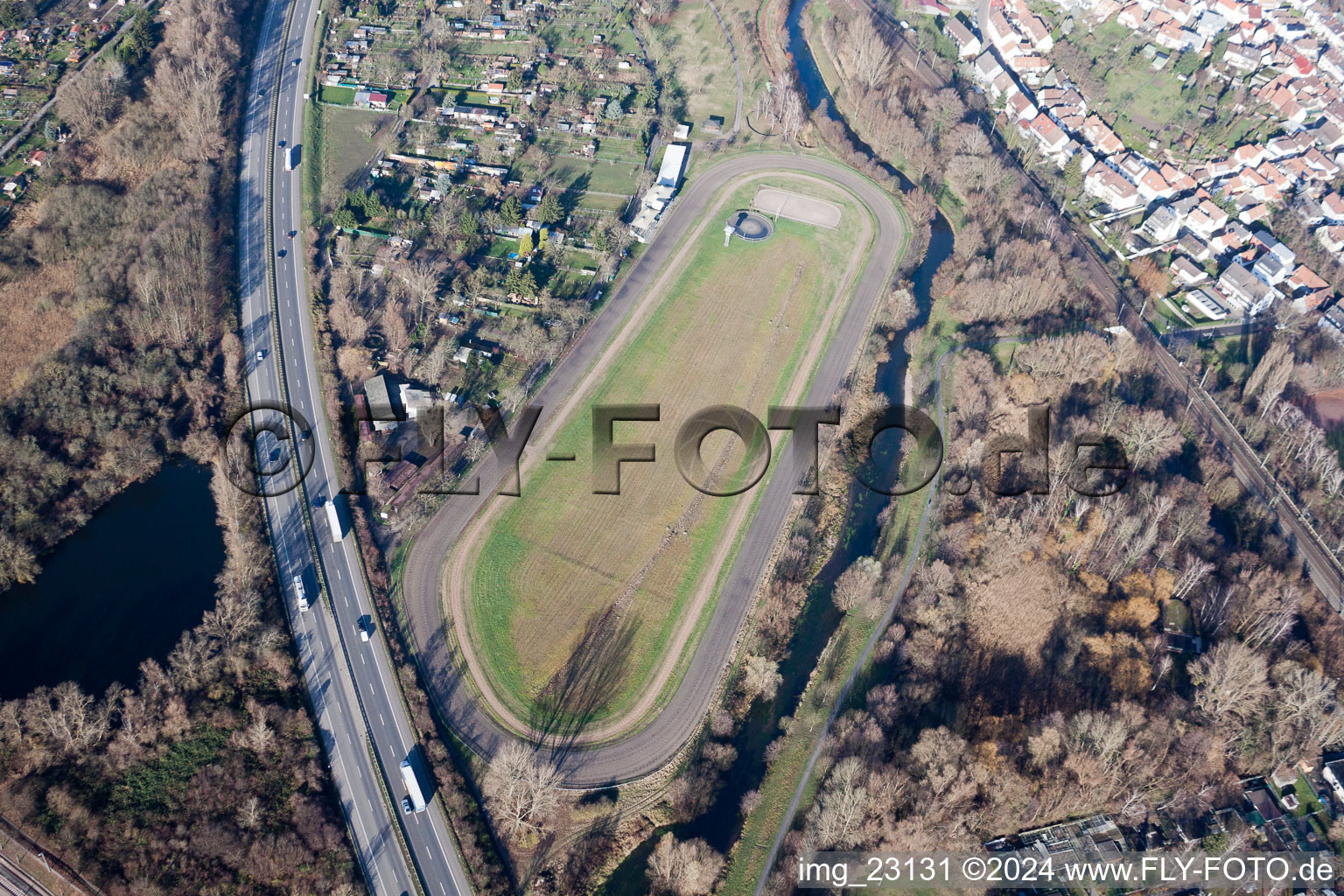 Vue aérienne de Quartier Knielingen in Karlsruhe dans le département Bade-Wurtemberg, Allemagne