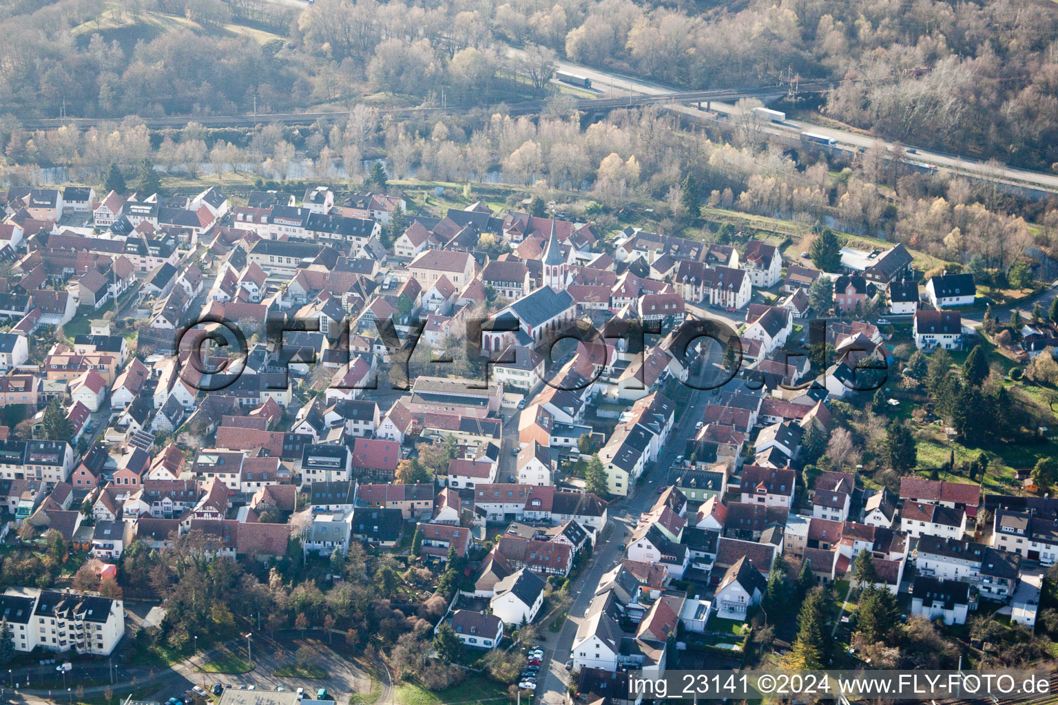 Vue d'oiseau de Quartier Knielingen in Karlsruhe dans le département Bade-Wurtemberg, Allemagne