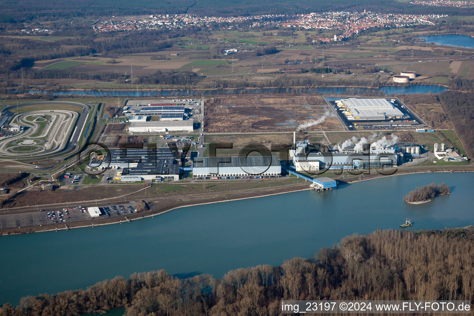 Vue aérienne de Site de l'usine de papier Palm GmbH & Co. KG dans la zone industrielle de Wörth-Oberwald à Wörth am Rhein dans le département Rhénanie-Palatinat, Allemagne