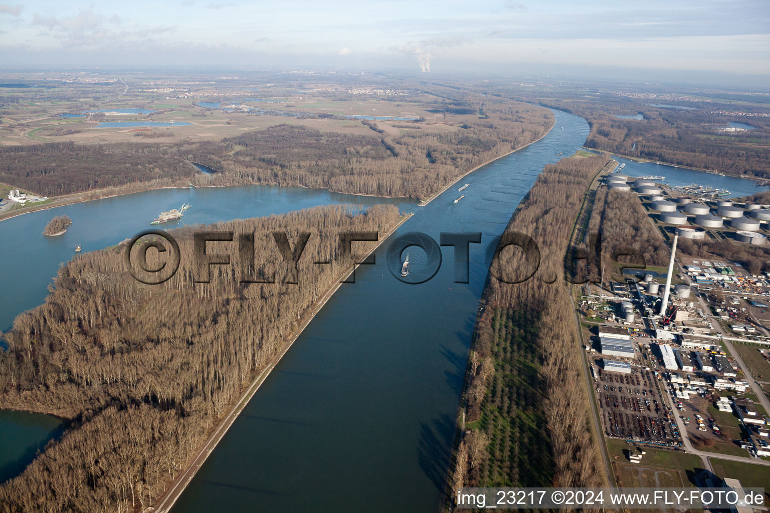 MIRO à le quartier Knielingen in Karlsruhe dans le département Bade-Wurtemberg, Allemagne depuis l'avion