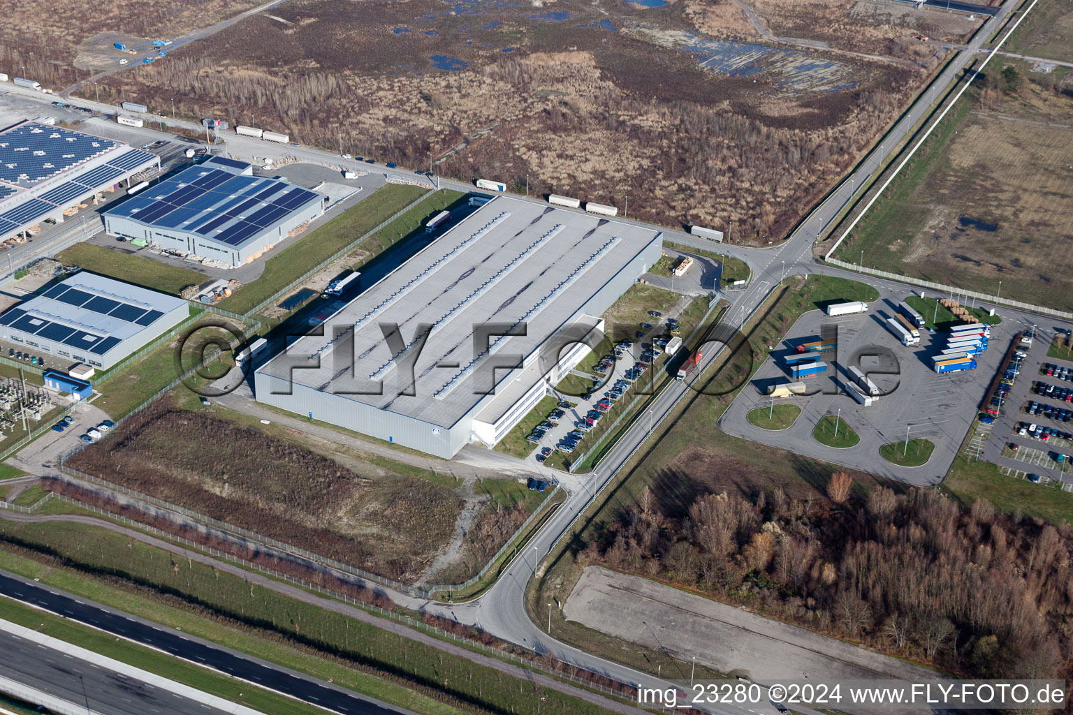 Vue aérienne de Thyssen Mettallcenter dans la zone industrielle d'Oberwald à Wörth am Rhein dans le département Rhénanie-Palatinat, Allemagne