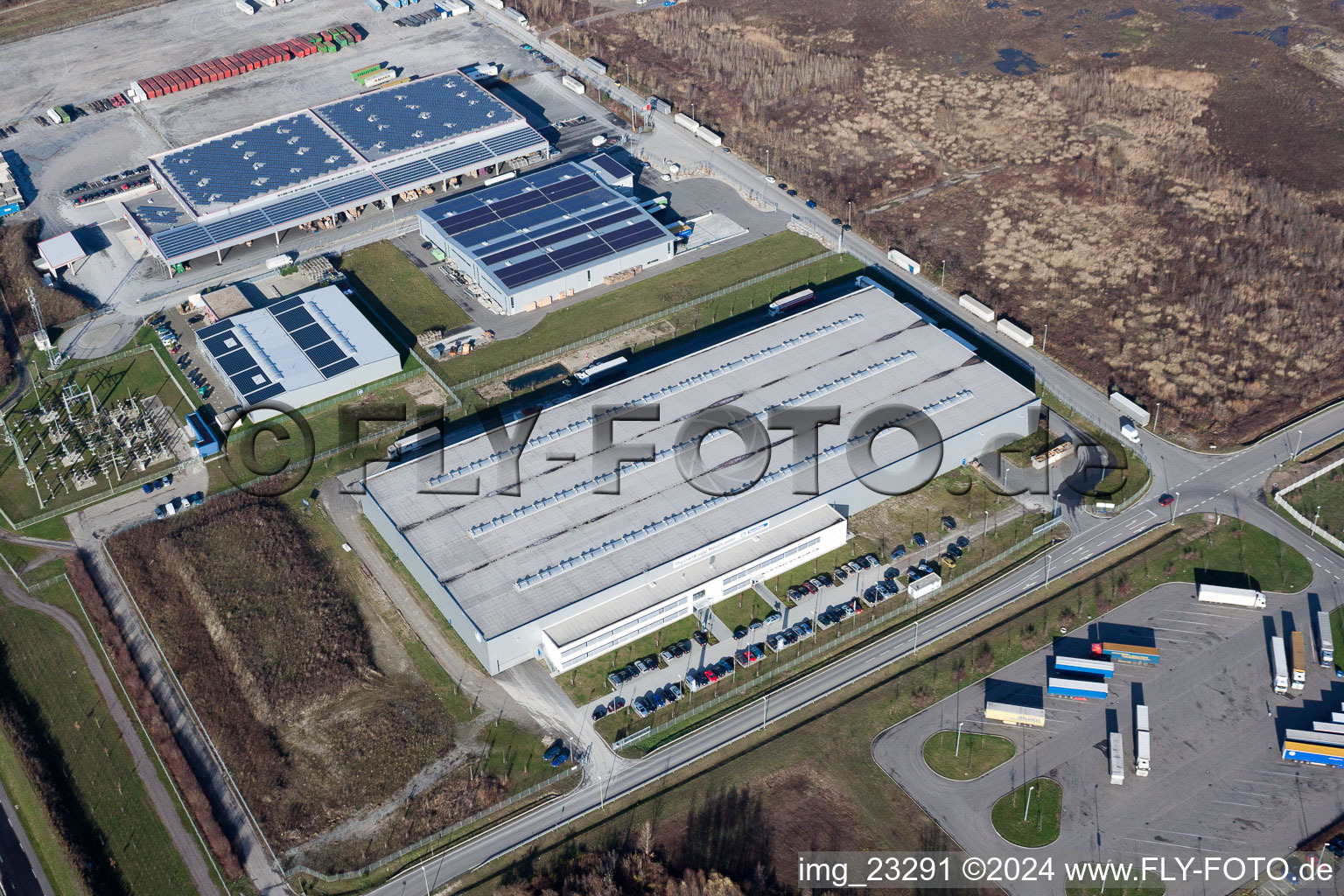 Vue oblique de Sites de l'usine Europack GmbH dans la zone industrielle de Wörth-Oberwald à Wörth am Rhein dans le département Rhénanie-Palatinat, Allemagne