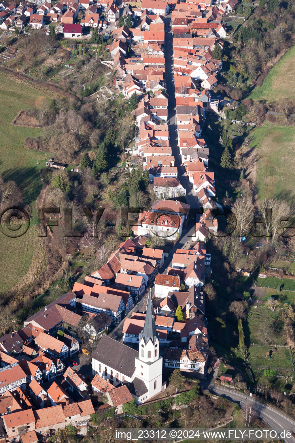 Vue aérienne de Vieille ville et centre-ville Hinterstädel Ludwigstrasse à Jockgrim dans le département Rhénanie-Palatinat, Allemagne