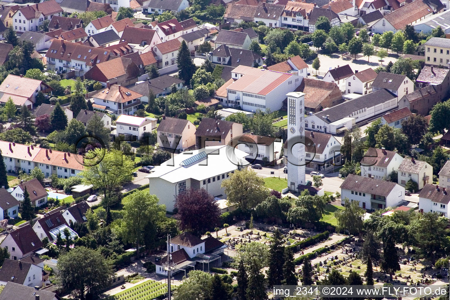 Vue aérienne de Église à Kandel dans le département Rhénanie-Palatinat, Allemagne