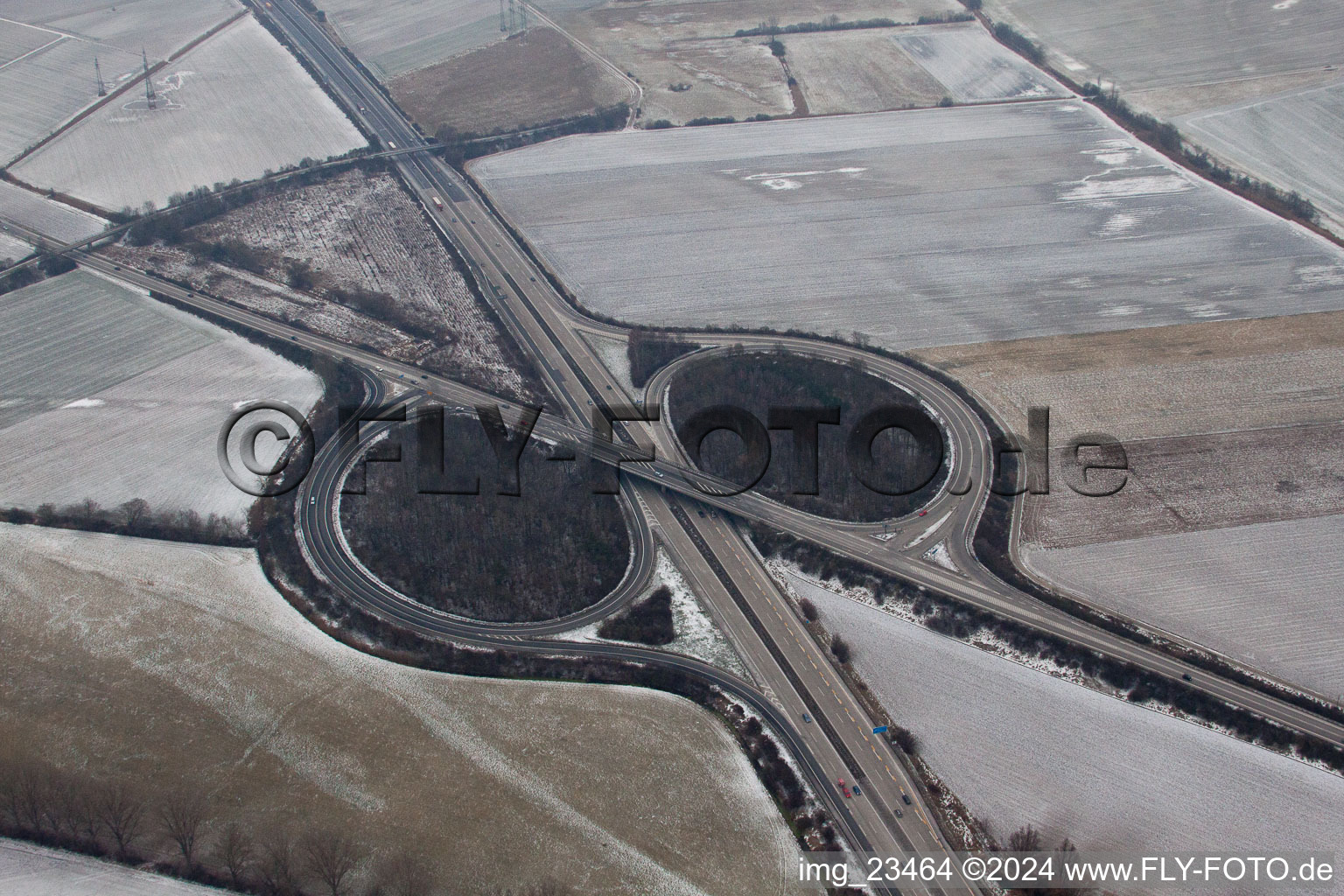 Vue aérienne de Sortie d'autoroute à Hockenheim dans le département Bade-Wurtemberg, Allemagne