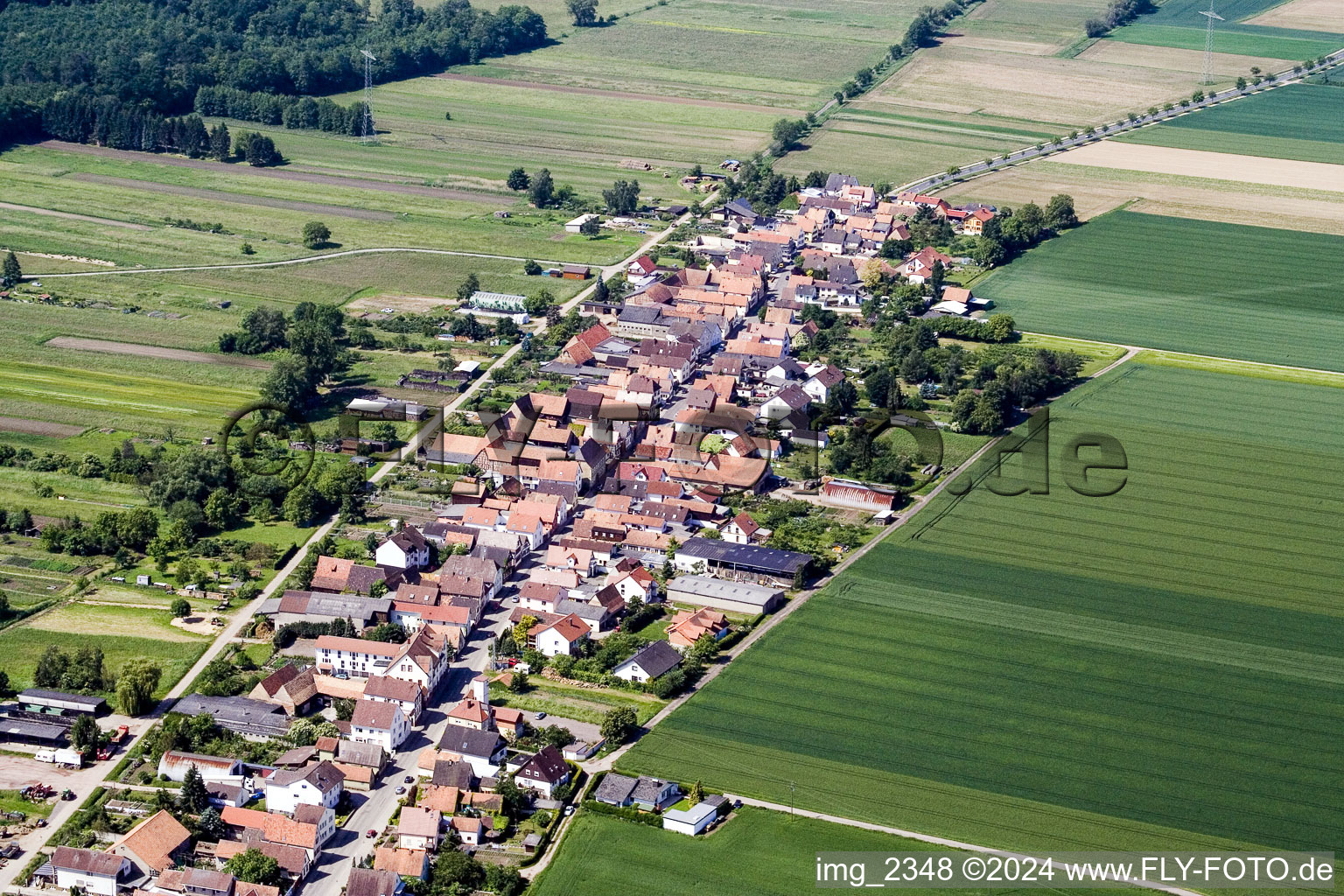 Sarrestr à Kandel dans le département Rhénanie-Palatinat, Allemagne du point de vue du drone