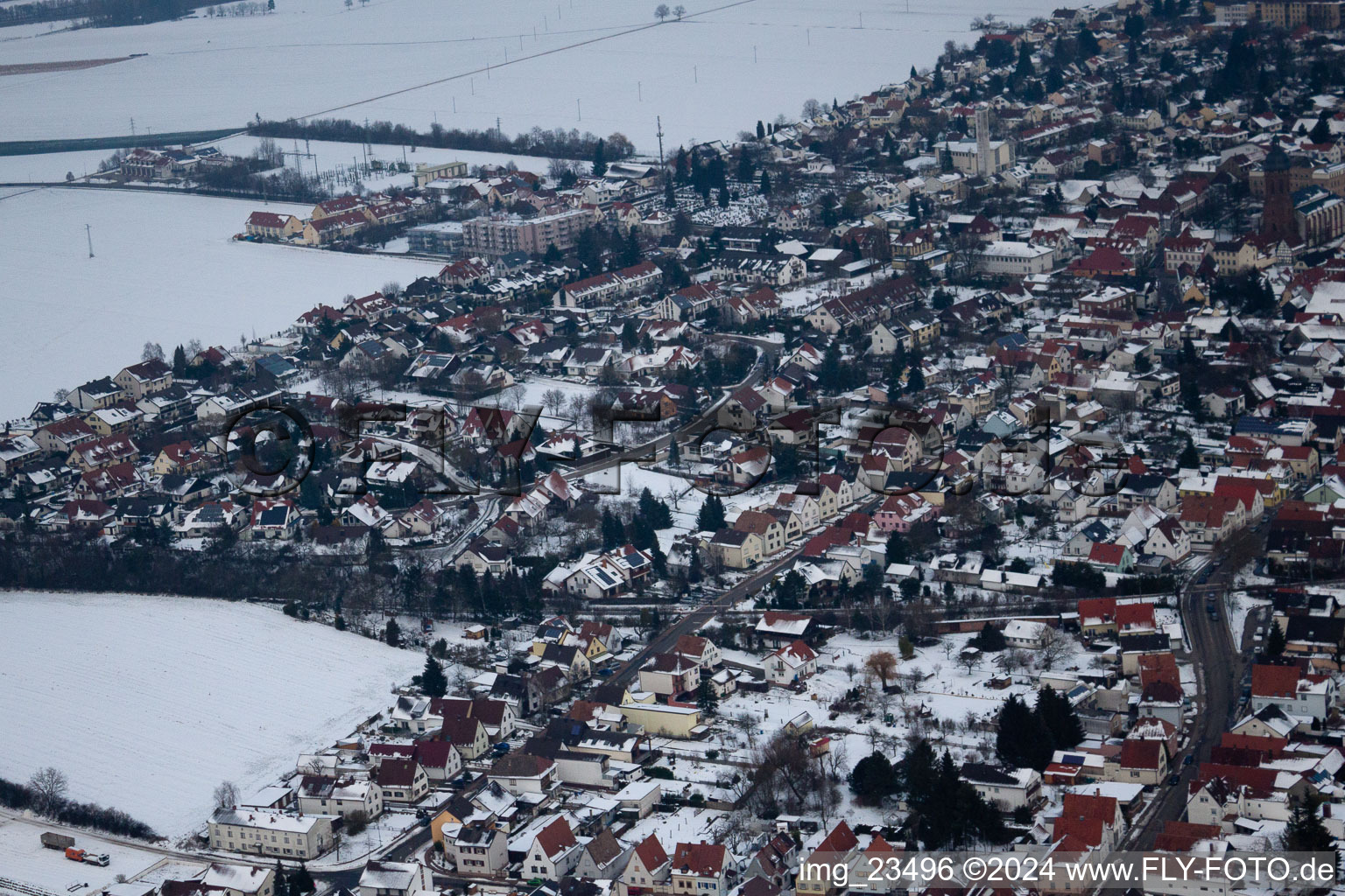 Vue aérienne de Du sud-ouest à Kandel dans le département Rhénanie-Palatinat, Allemagne