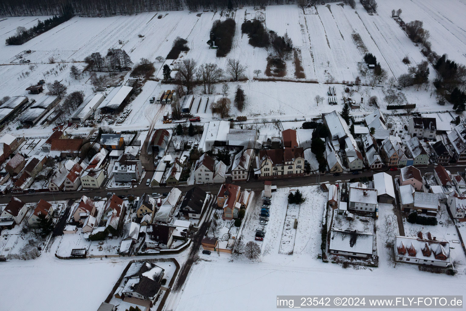 Sarrestr à Kandel dans le département Rhénanie-Palatinat, Allemagne du point de vue du drone