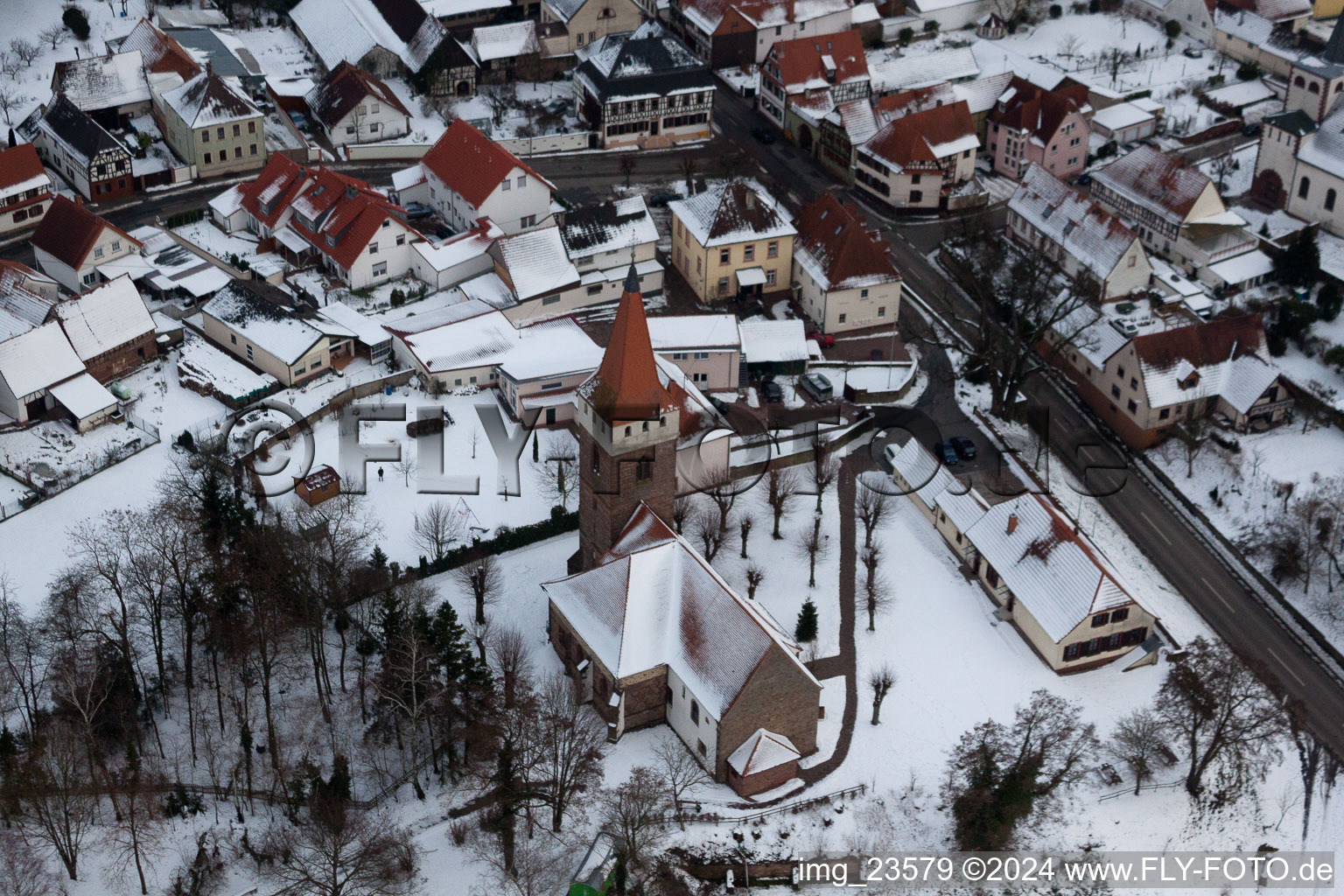 Minfeld dans le département Rhénanie-Palatinat, Allemagne vue du ciel