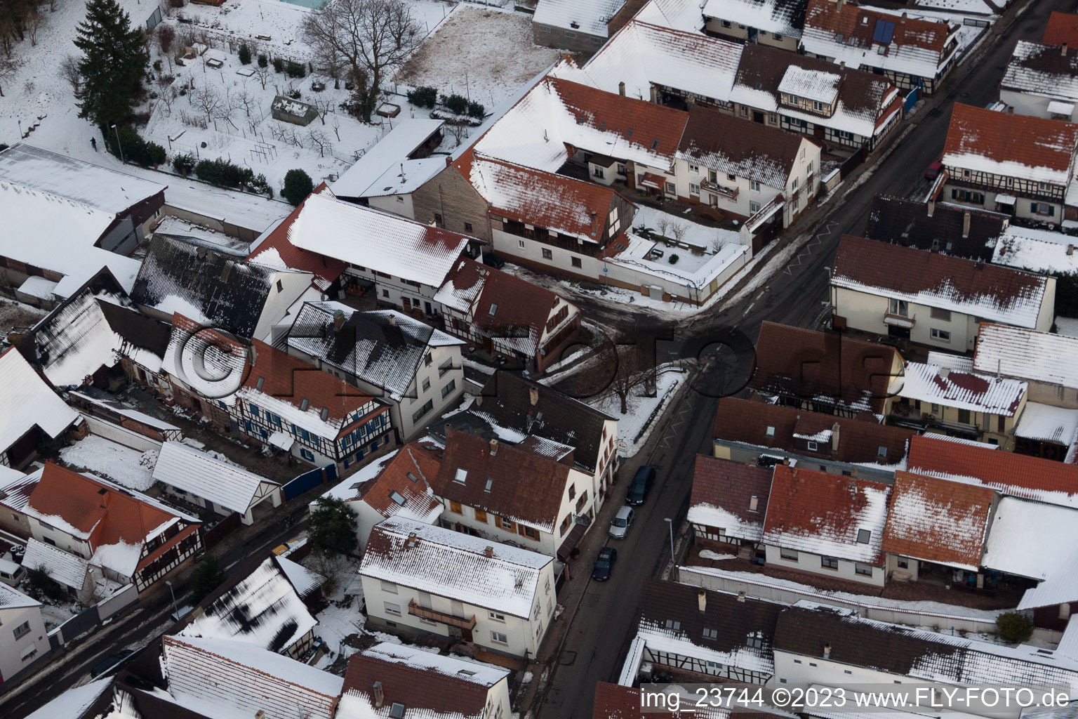 Photographie aérienne de Winden dans le département Rhénanie-Palatinat, Allemagne