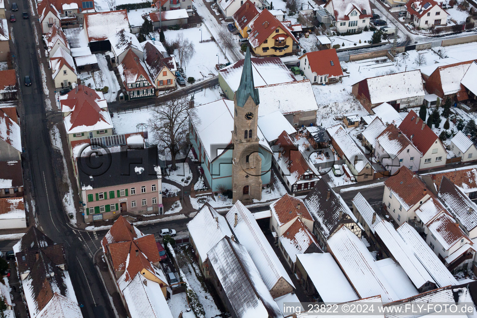 Photographie aérienne de Église protestante, mairie à Erlenbach bei Kandel dans le département Rhénanie-Palatinat, Allemagne