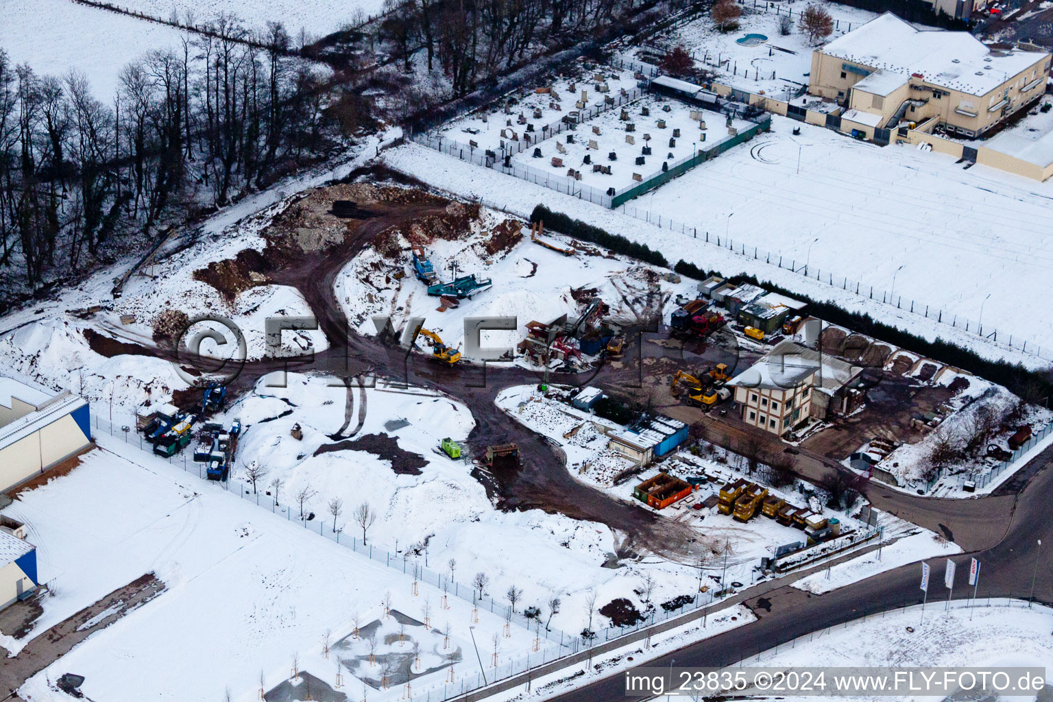 Vue oblique de Recyclage des déchets de chantier Gaudier à le quartier Minderslachen in Kandel dans le département Rhénanie-Palatinat, Allemagne