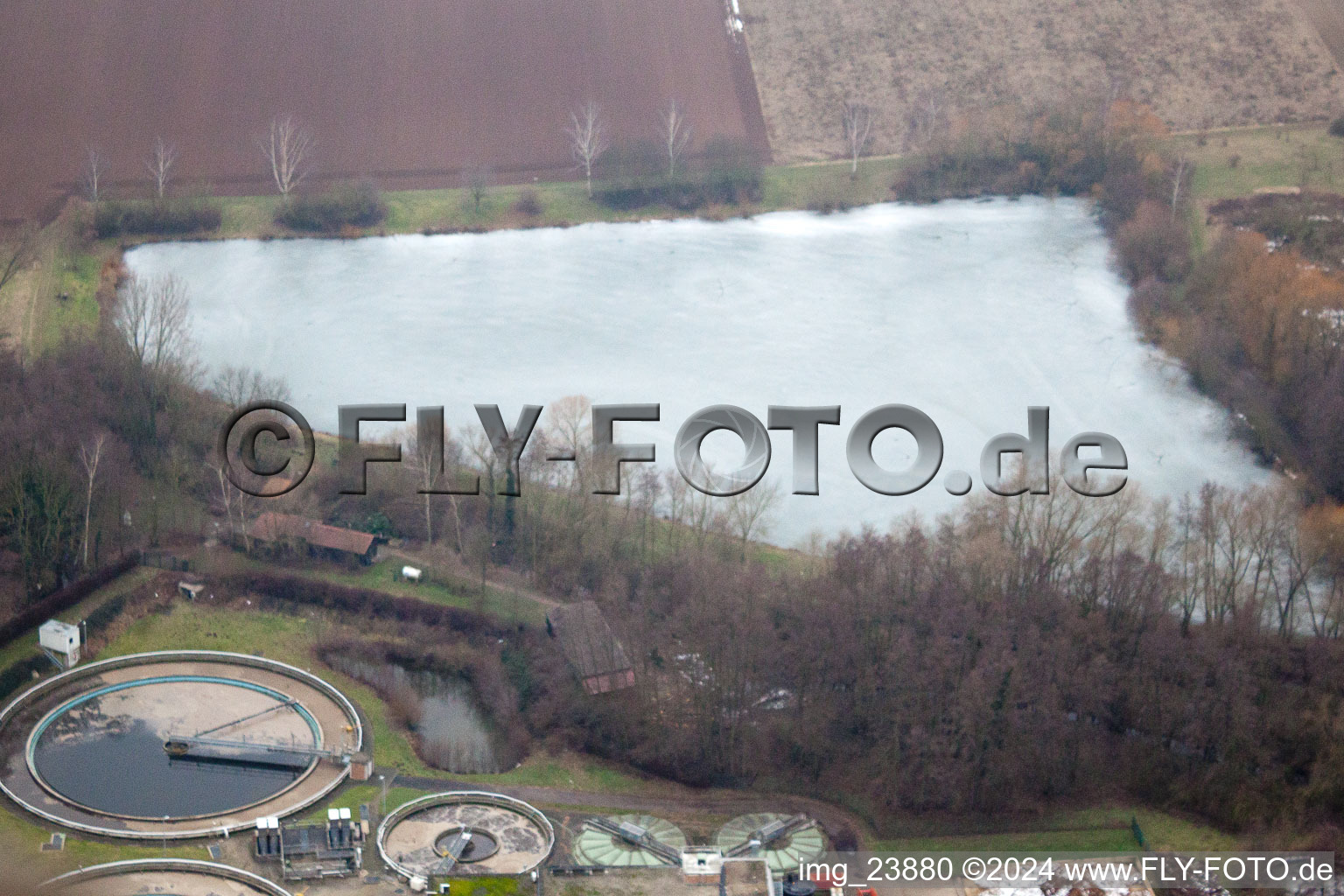 Vue oblique de Billigheim-Ingenheim dans le département Rhénanie-Palatinat, Allemagne