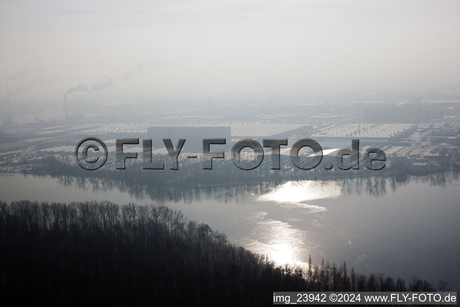 Photographie aérienne de Vieux Rhin en hiver à Wörth am Rhein dans le département Rhénanie-Palatinat, Allemagne